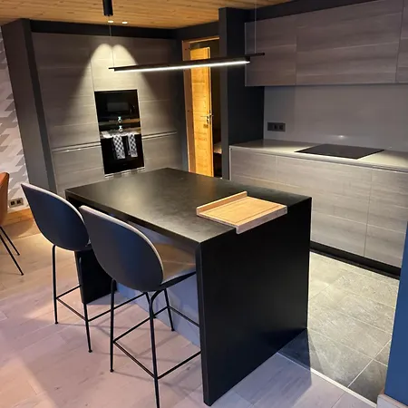 Les Skis Aux Pieds * Megève