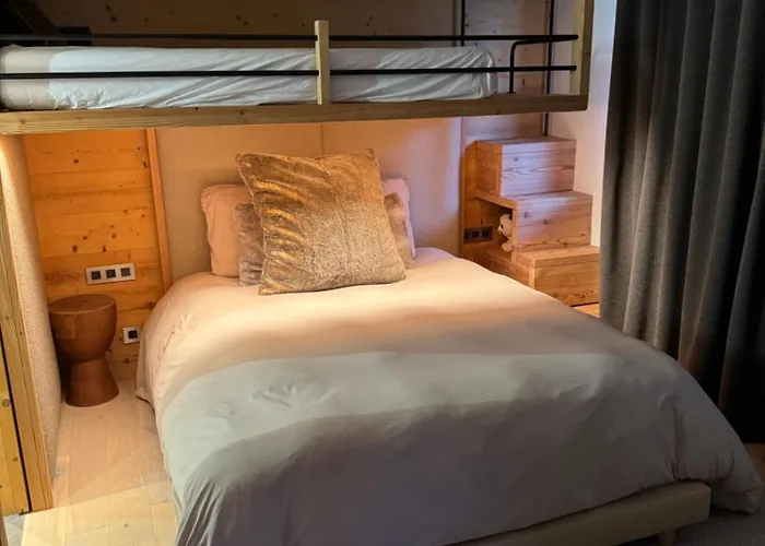 Les Skis Aux Pieds *