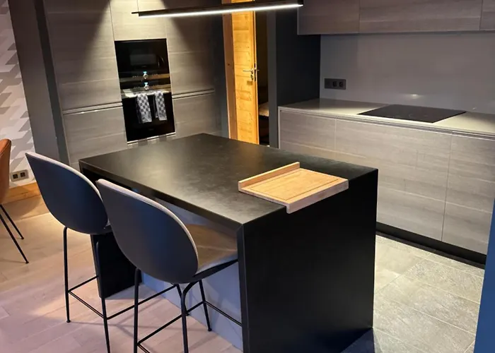 Les Skis Aux Pieds * Megève